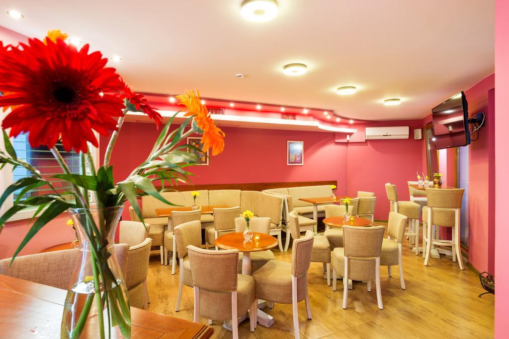 קברנה Aparthotel Prostor מראה חיצוני תמונה